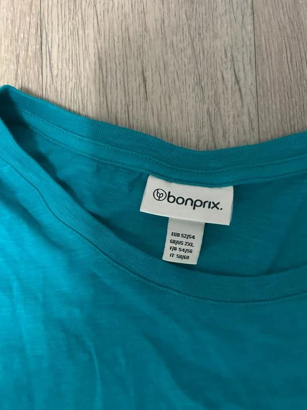 T-shirt feminina longa – photo 2
